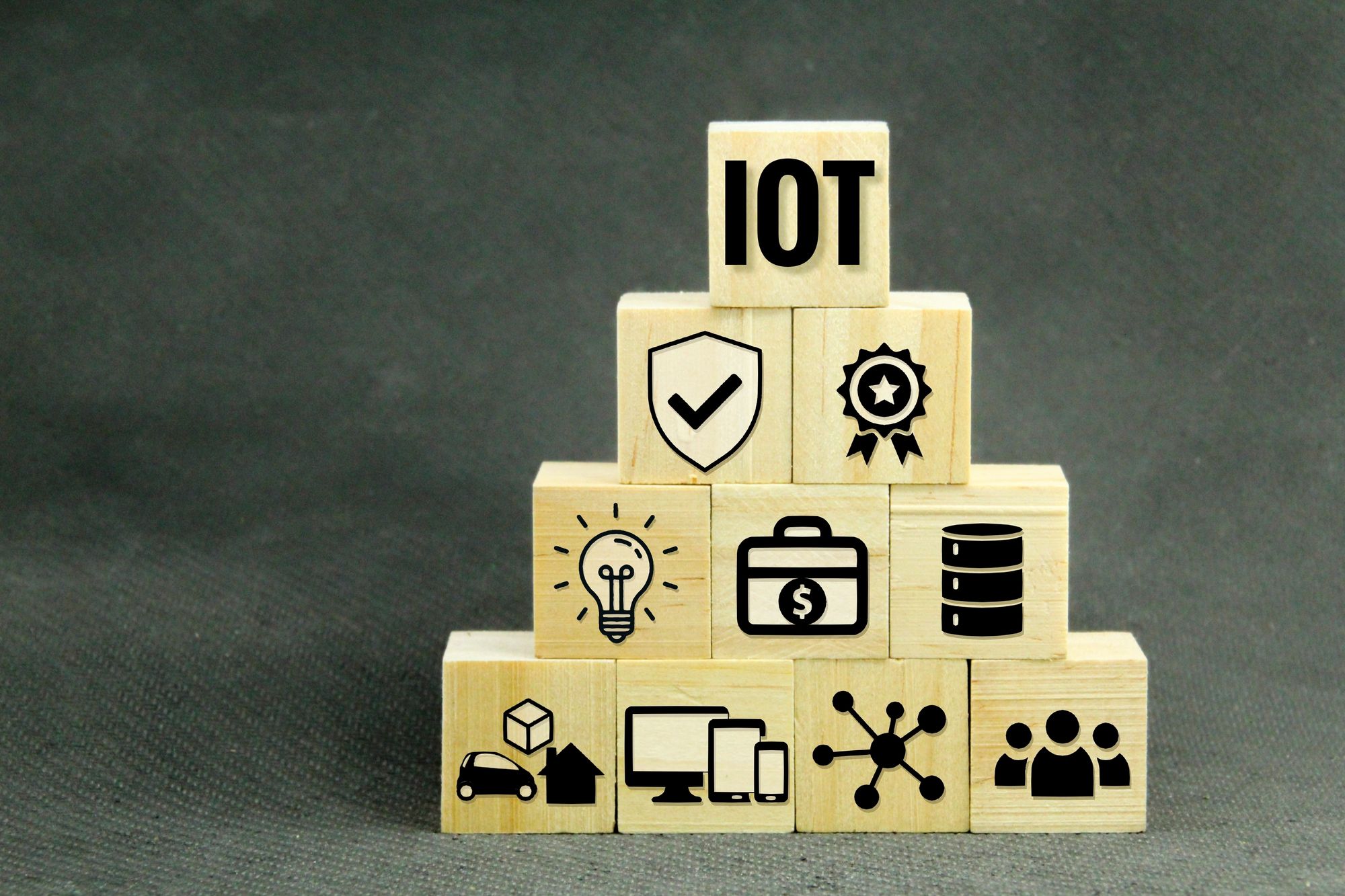 Internet of Things (IoT): a connected and more agile world.