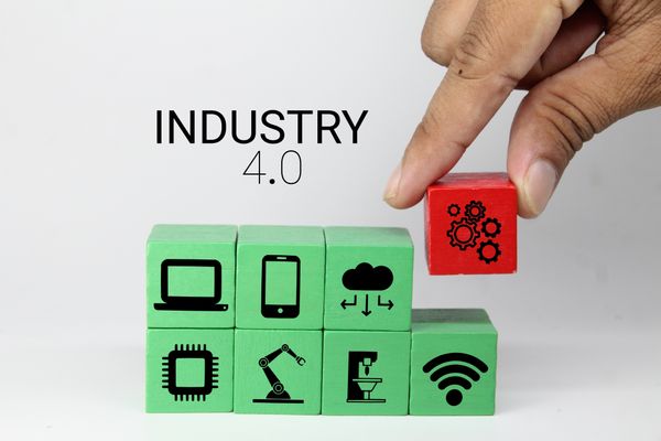 Industry 4.0: the fourth industrial revolution and its technologies.